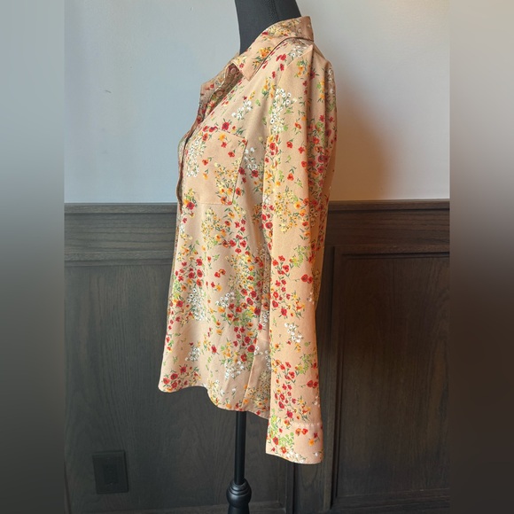 Adore Me Floral Button-Down Shirt - Beige and Red Small - Picture 3 of 7